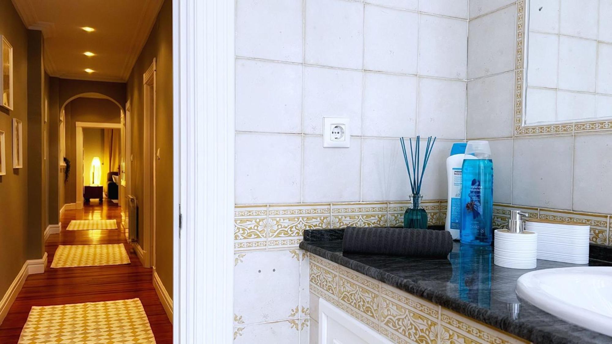 Centrica Y Amplia Vivienda Turistica Con Wifi Apartamento Bilbau Exterior foto